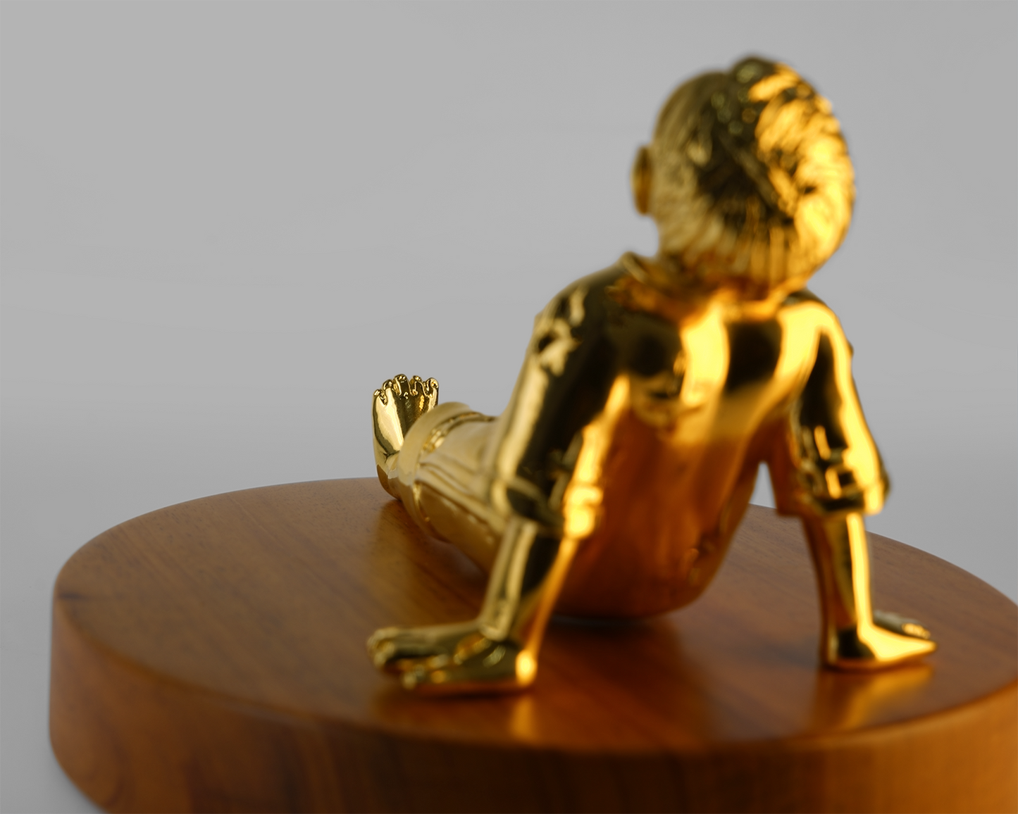 Cerradura / Golden sculpture